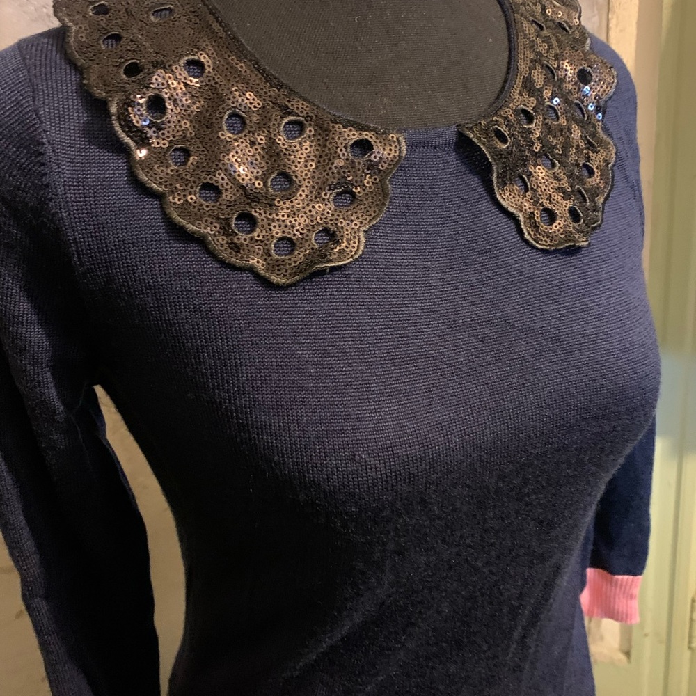 Women’s embroidered collar top